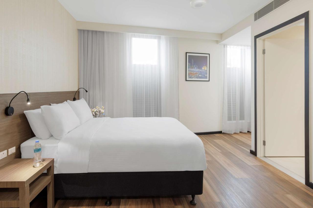 Best Western Queen Victoria Market Hotel Melbourne Exterior foto